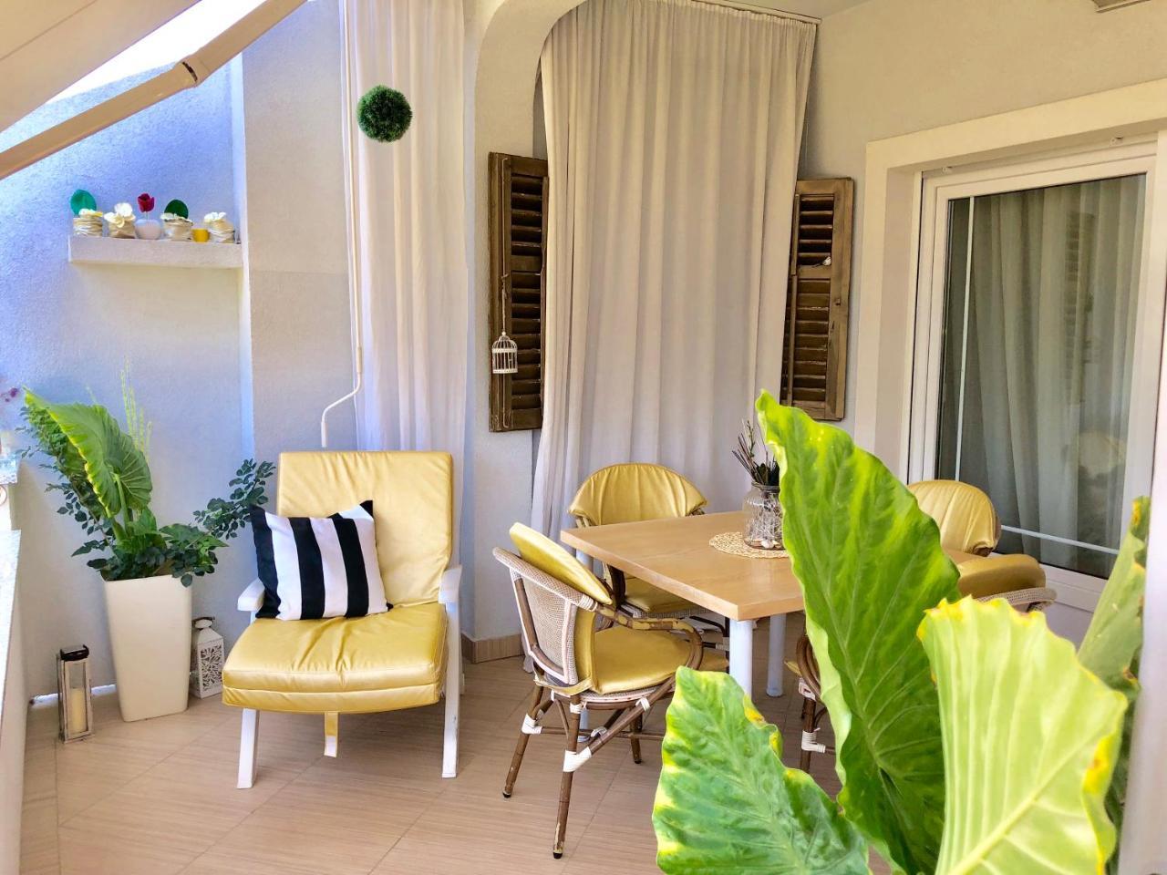 Apartment Natasa Palit Bagian luar foto